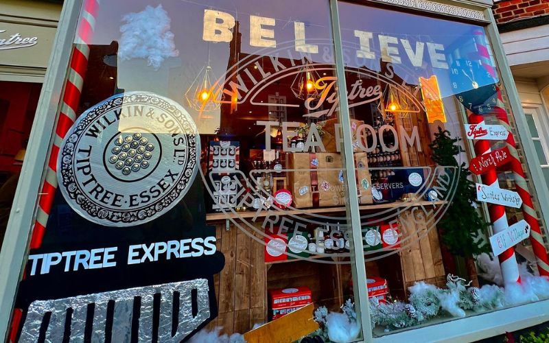 Southwold Tea Room Dazzles with "Tiptree Express" Christmas Window Display